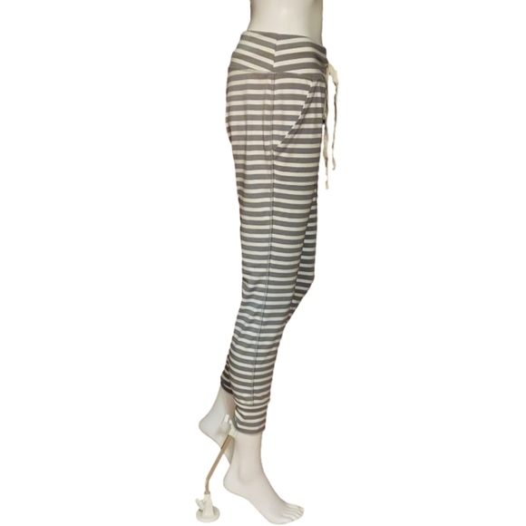 Grace & Lace Live In Loungers/Loggers In Grey/Ivory Stripe - Picture 6 of 14